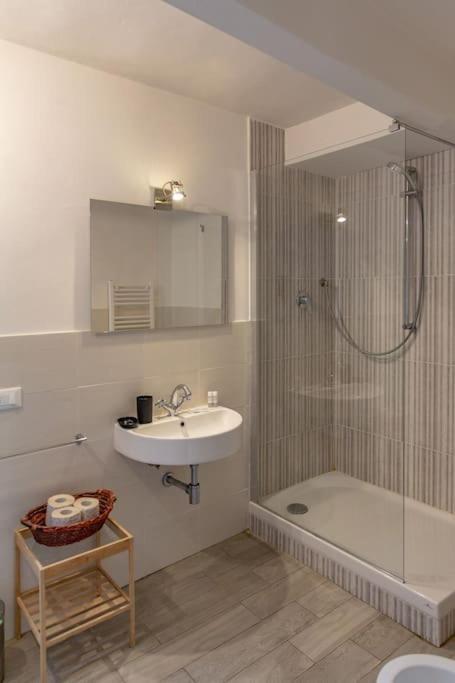 Beautiful Apartment In Quite Area Florens Exteriör bild