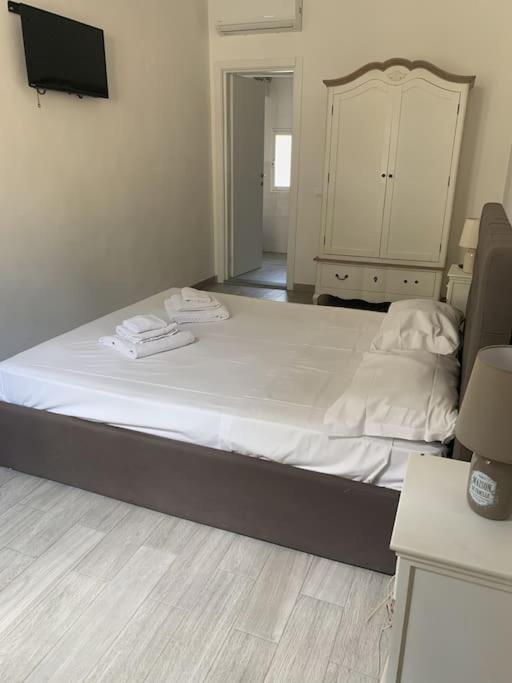 Beautiful Apartment In Quite Area Florens Exteriör bild